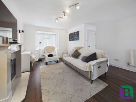 Maidenhead Avenue, Milton Keynes, Image 3