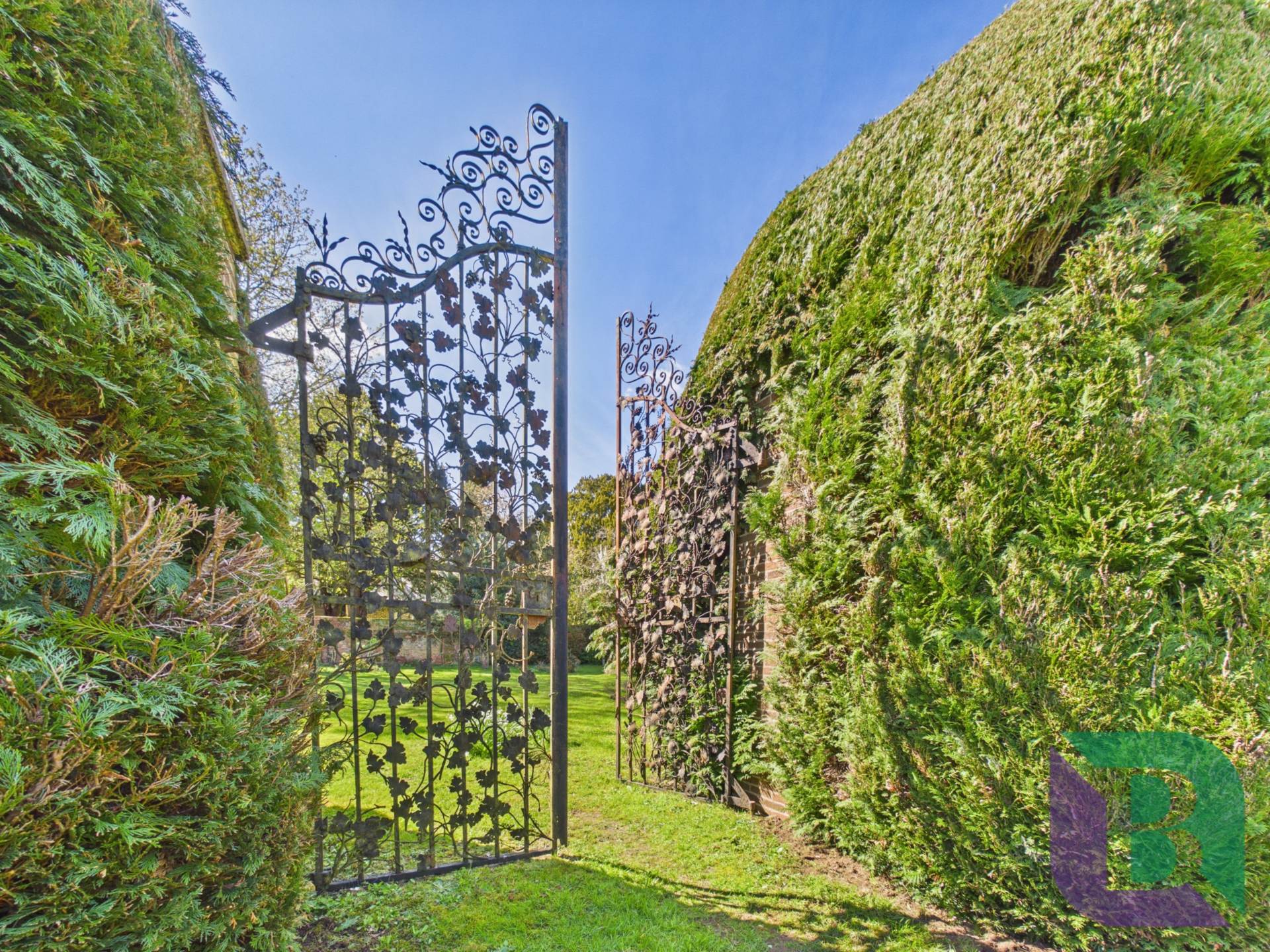 Manor Close, Salford Road, Aspley Guise, Image 21