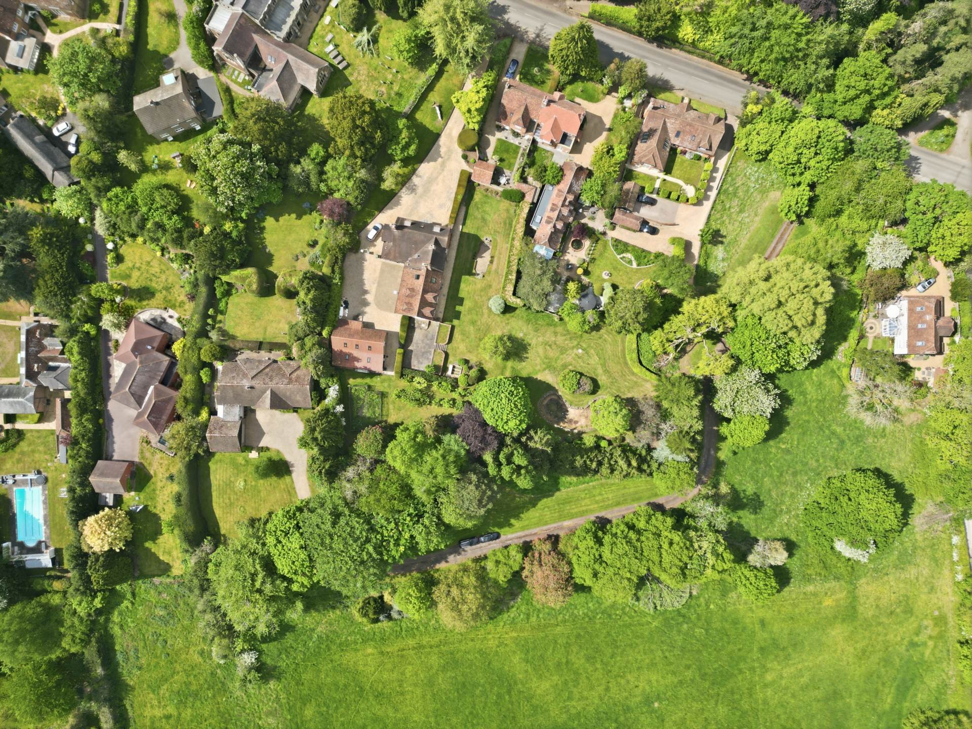 Manor Close, Salford Road, Aspley Guise, Image 9