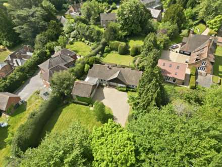 Manor Close, Salford Road, Aspley Guise, Image 3