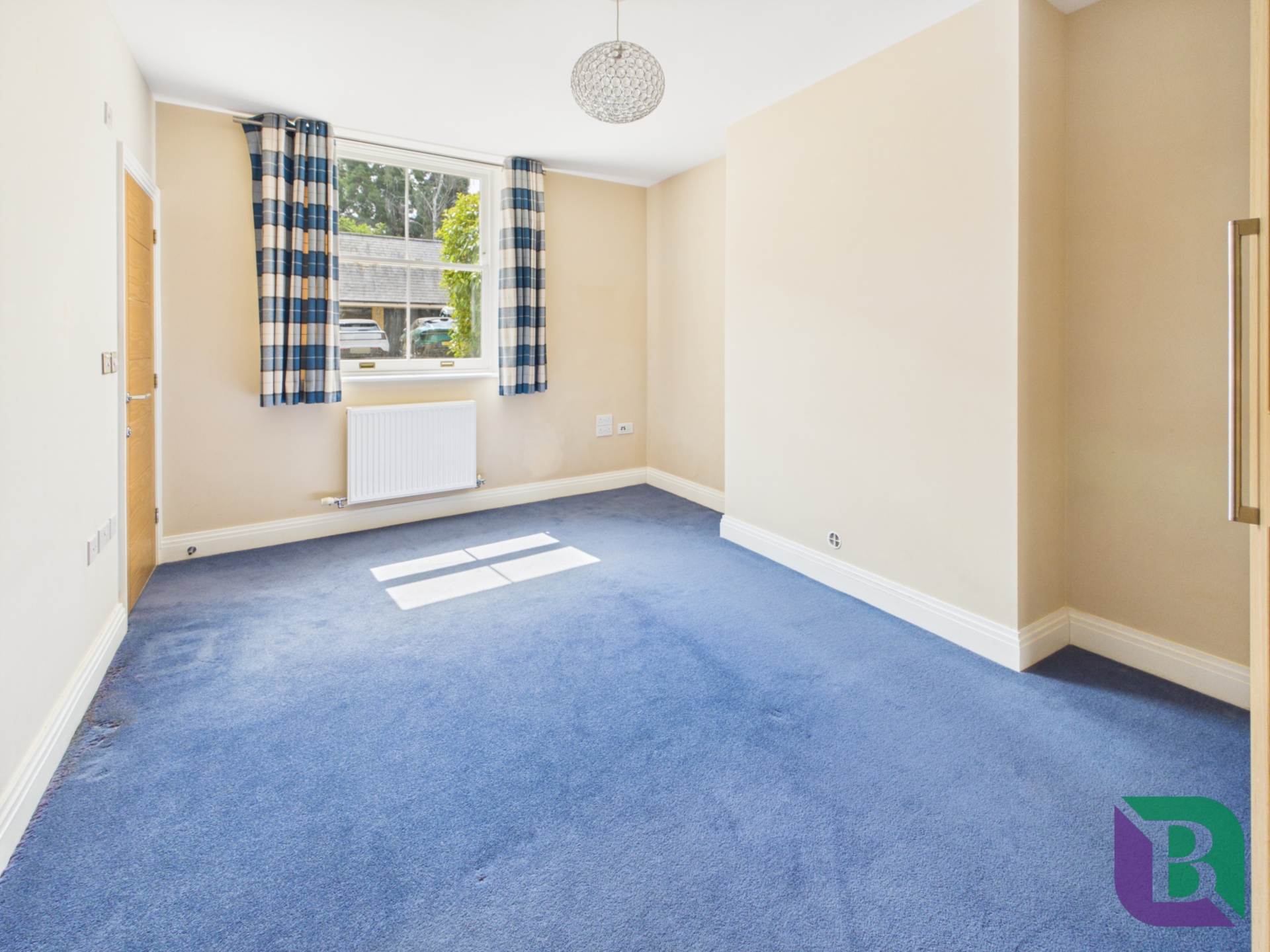 Sandy Court, Woburn Sands, Image 15