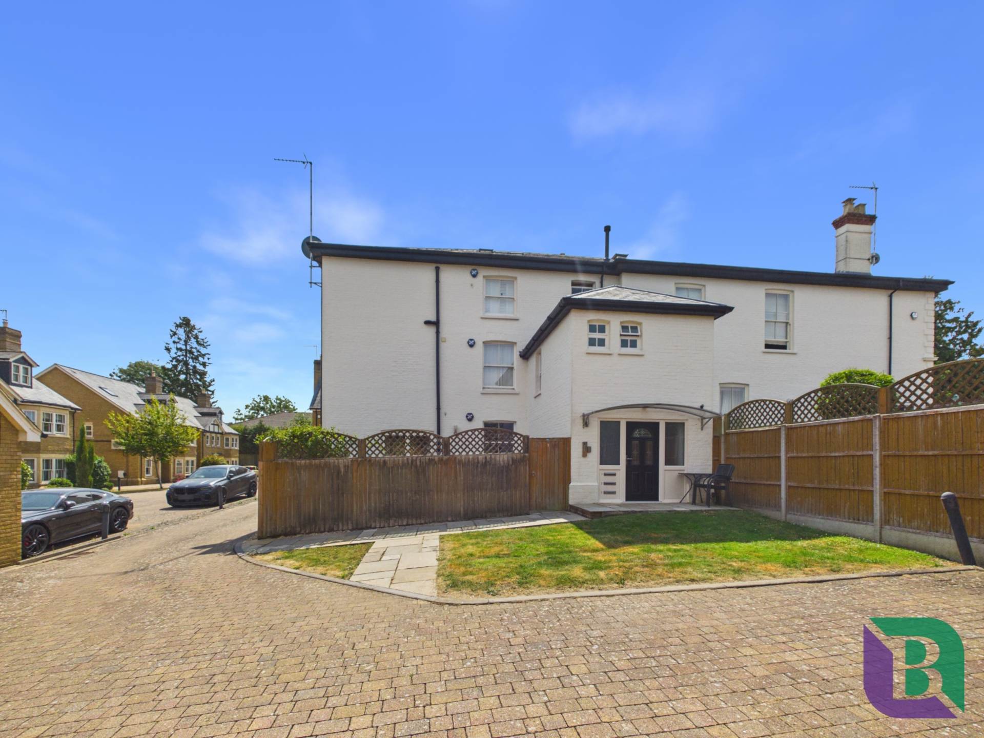 Sandy Court, Woburn Sands, Image 2