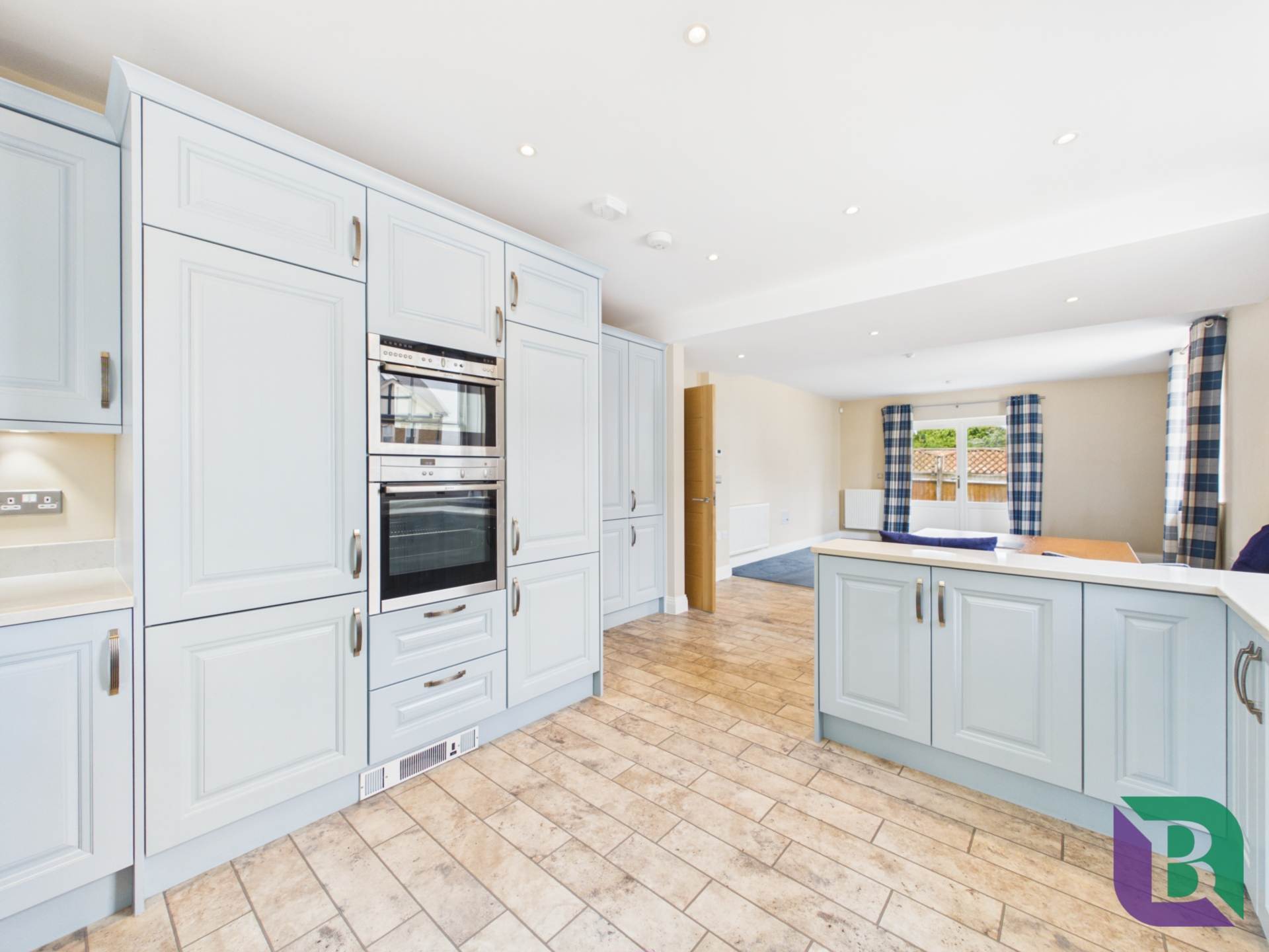Sandy Court, Woburn Sands, Image 9