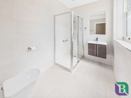 Sandy Court, Woburn Sands, Image 12
