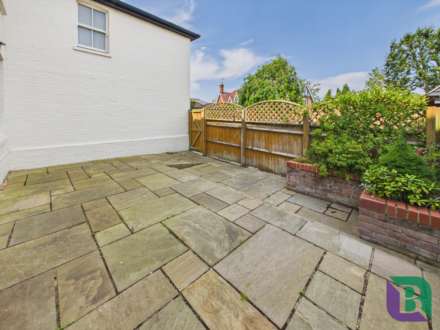 Sandy Court, Woburn Sands, Image 18
