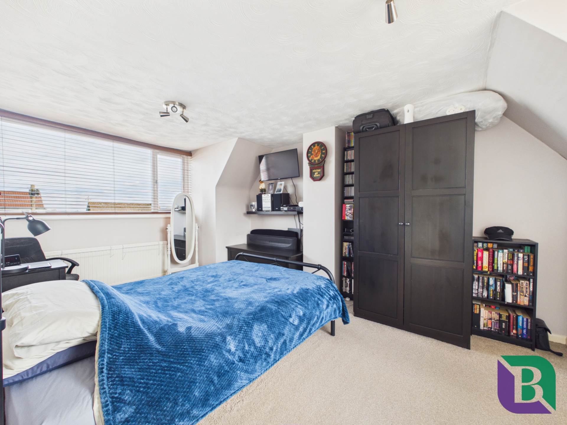 Yew Tree Close, Newton Longville, Image 10