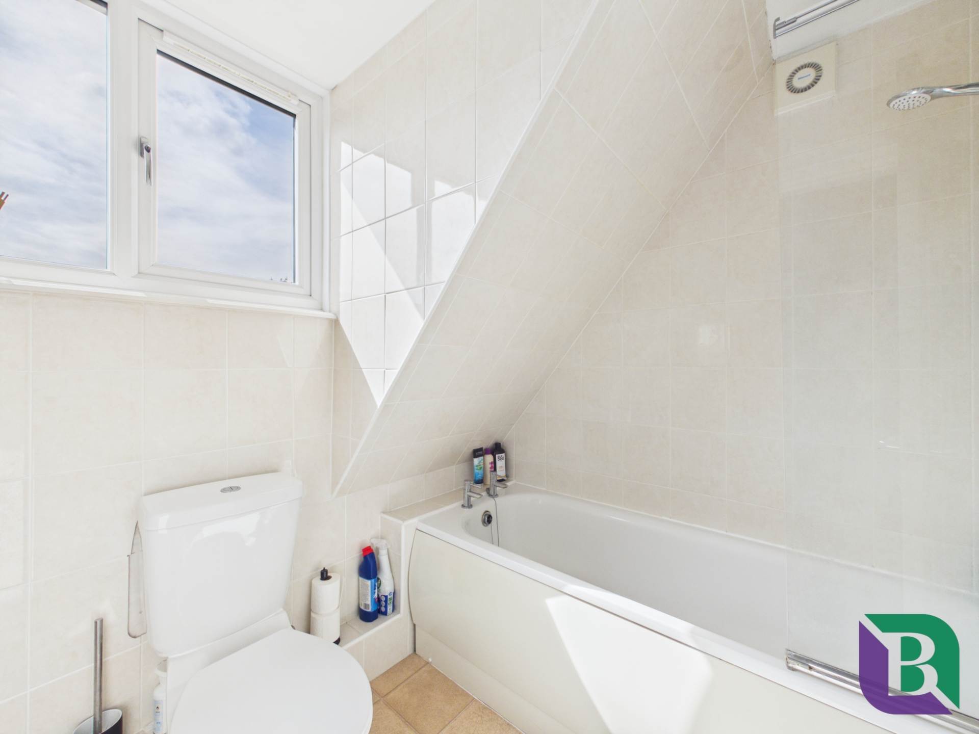 Yew Tree Close, Newton Longville, Image 11