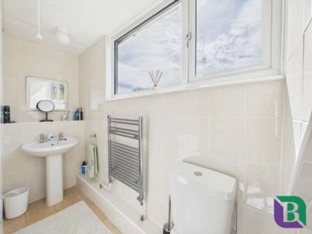 Yew Tree Close, Newton Longville, Image 12