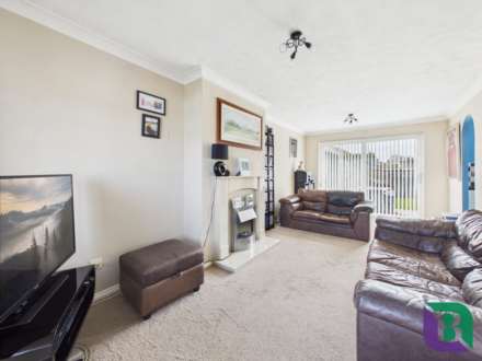 Yew Tree Close, Newton Longville, Image 2