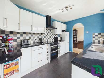 Yew Tree Close, Newton Longville, Image 6