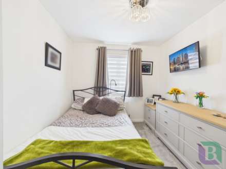 Drayhorse Crescent, Milton Keynes, Image 16