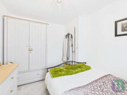 Drayhorse Crescent, Milton Keynes, Image 18
