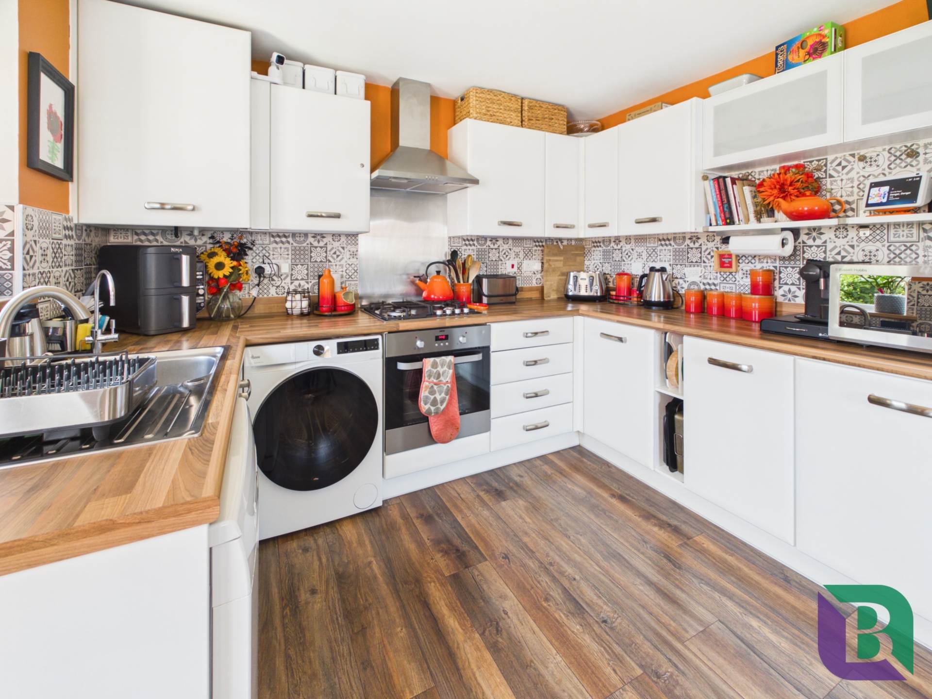 Ellynore Close, Brooklands, Image 7