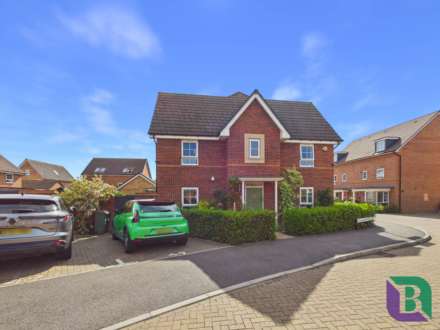Ellynore Close, Brooklands