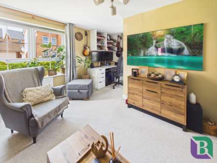 Ellynore Close, Brooklands, Image 2