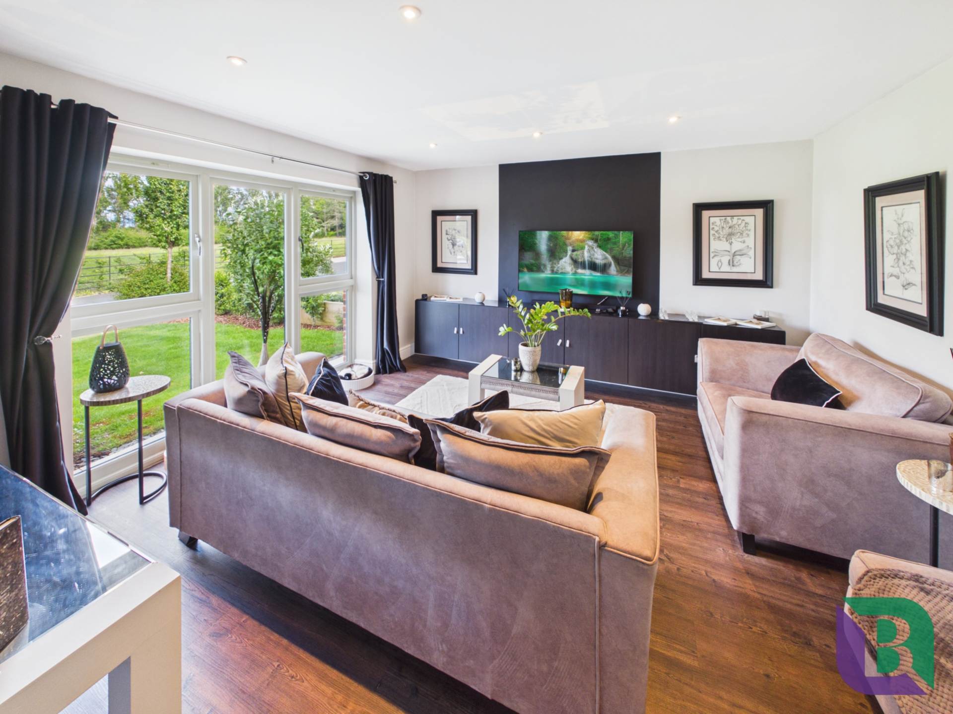 Aspley Wood View, Bow Brickhill, Image 2