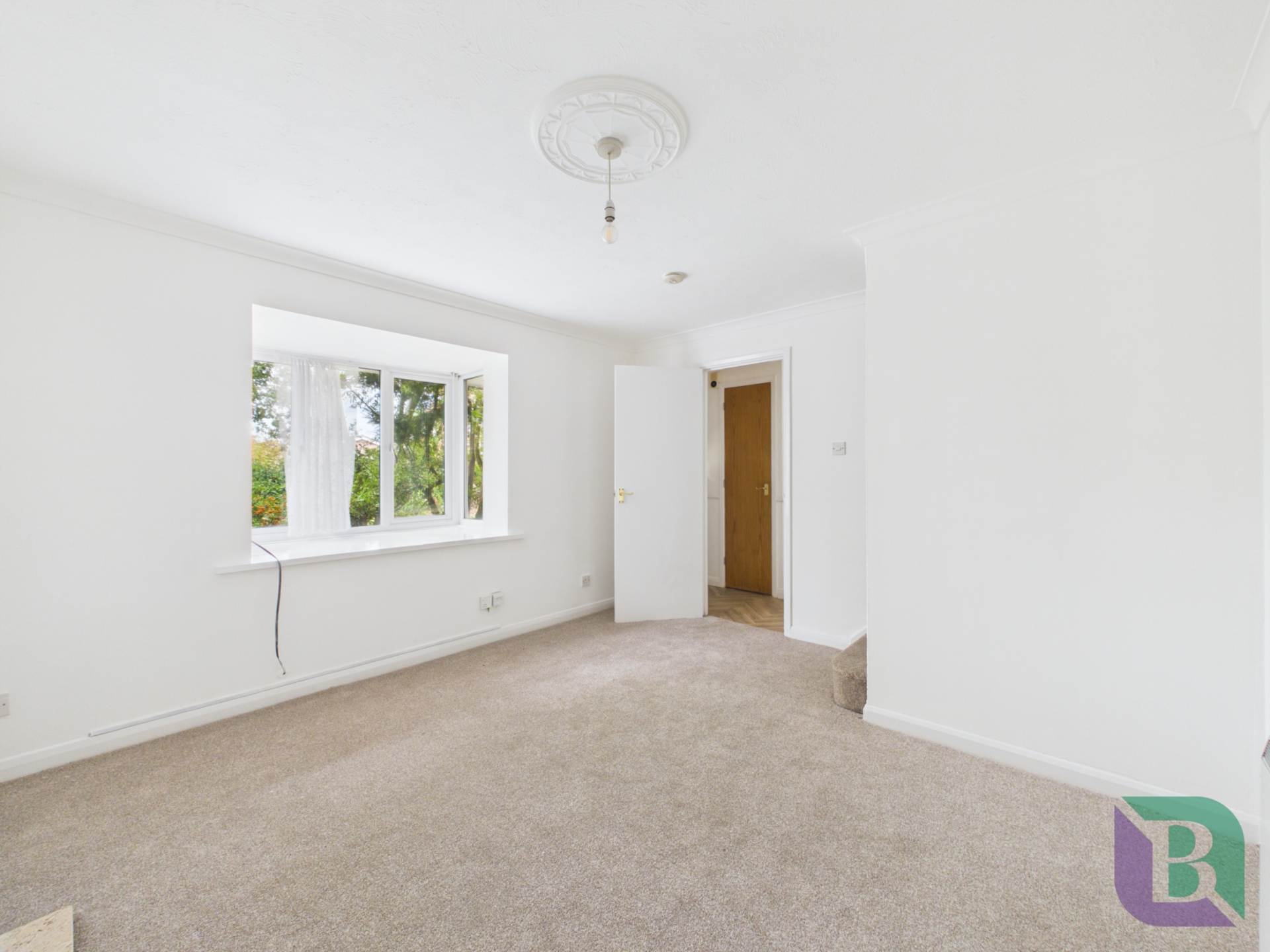 Heather Gardens, Bedford, Image 3