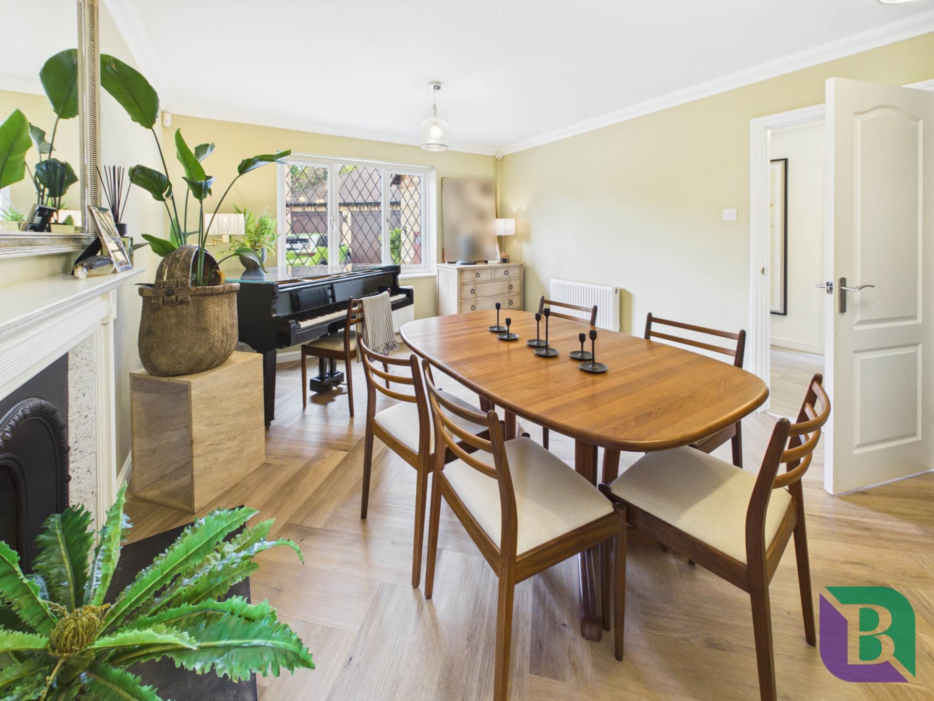 Chantry Close, Woburn Sands, Image 2
