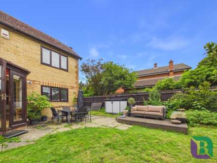Chantry Close, Woburn Sands, Image 20