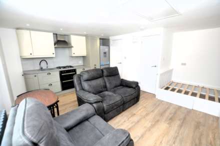 Belsize Avenue, Springfield, Image 3