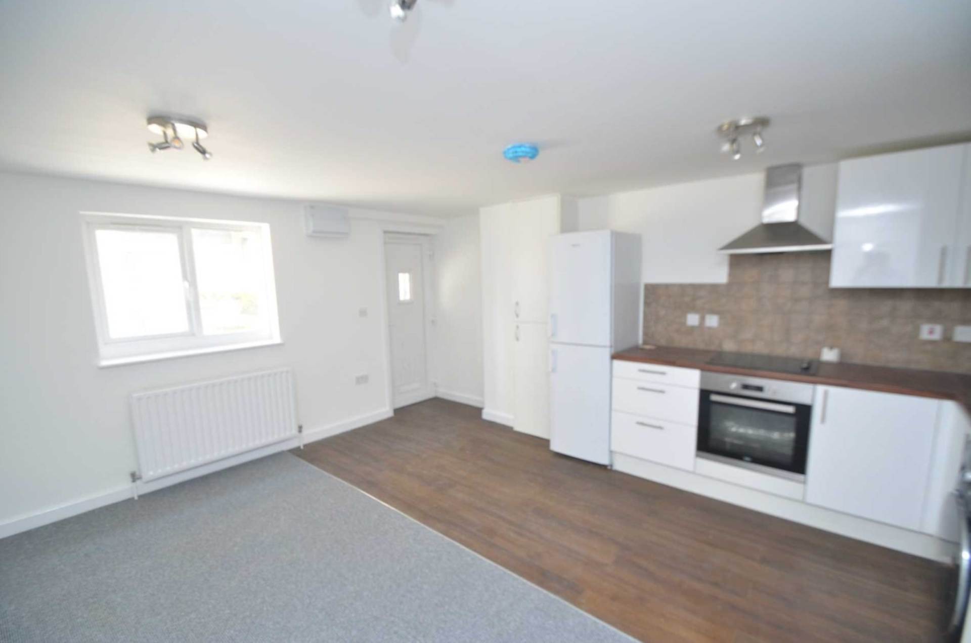 Queensway, Milton Keynes, Image 1