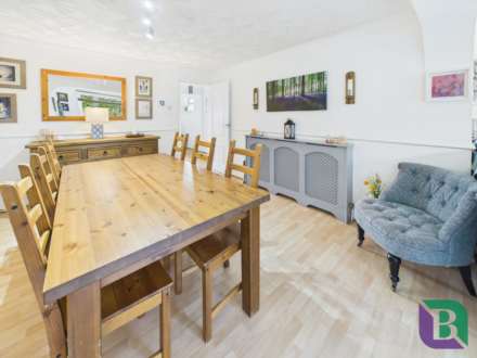 Vandyke Close, Woburn Sands, Image 10