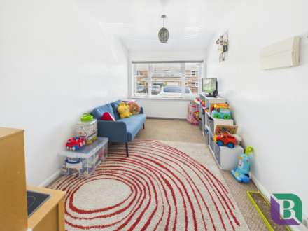 Vandyke Close, Woburn Sands, Image 12