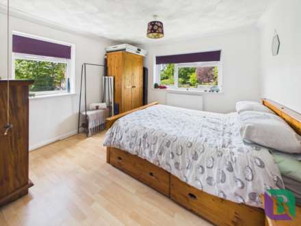 Vandyke Close, Woburn Sands, Image 15