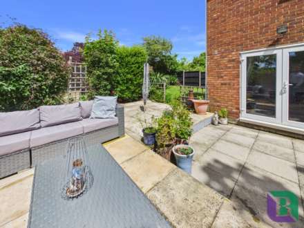 Vandyke Close, Woburn Sands, Image 3