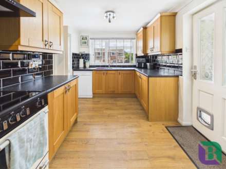 Vandyke Close, Woburn Sands, Image 4