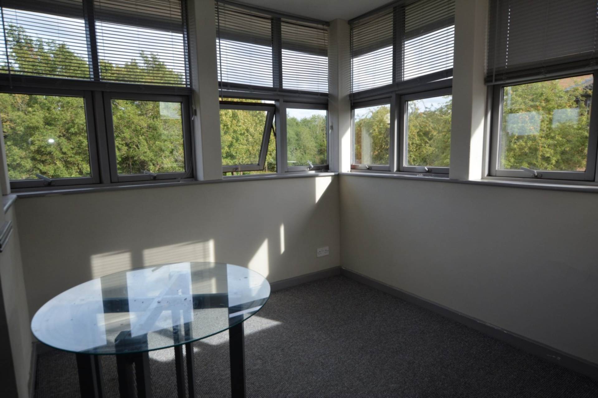 Lipscomb Lane, Milton Keynes, Image 2