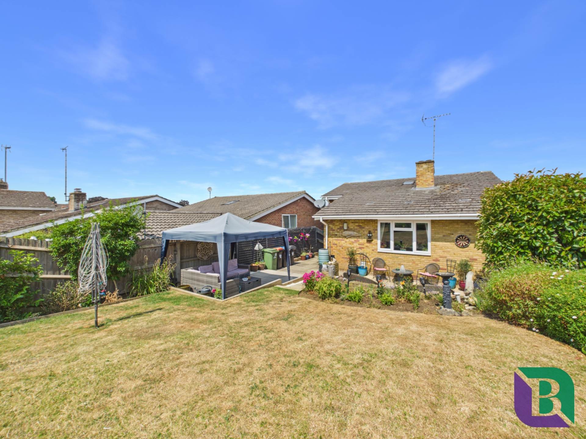 Vicarage Street, Woburn Sands, Image 20