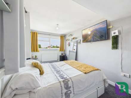Vicarage Street, Woburn Sands, Image 11