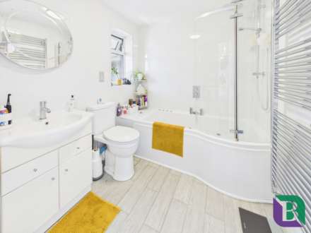 Vicarage Street, Woburn Sands, Image 17