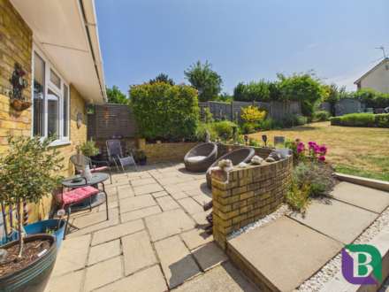 Vicarage Street, Woburn Sands, Image 18