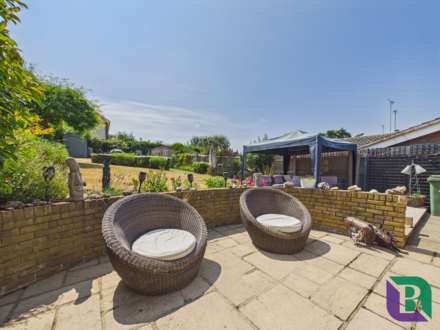 Vicarage Street, Woburn Sands, Image 23