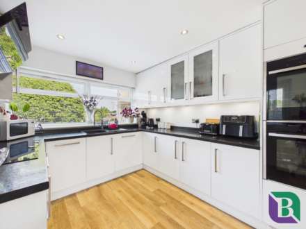 Vicarage Street, Woburn Sands, Image 3