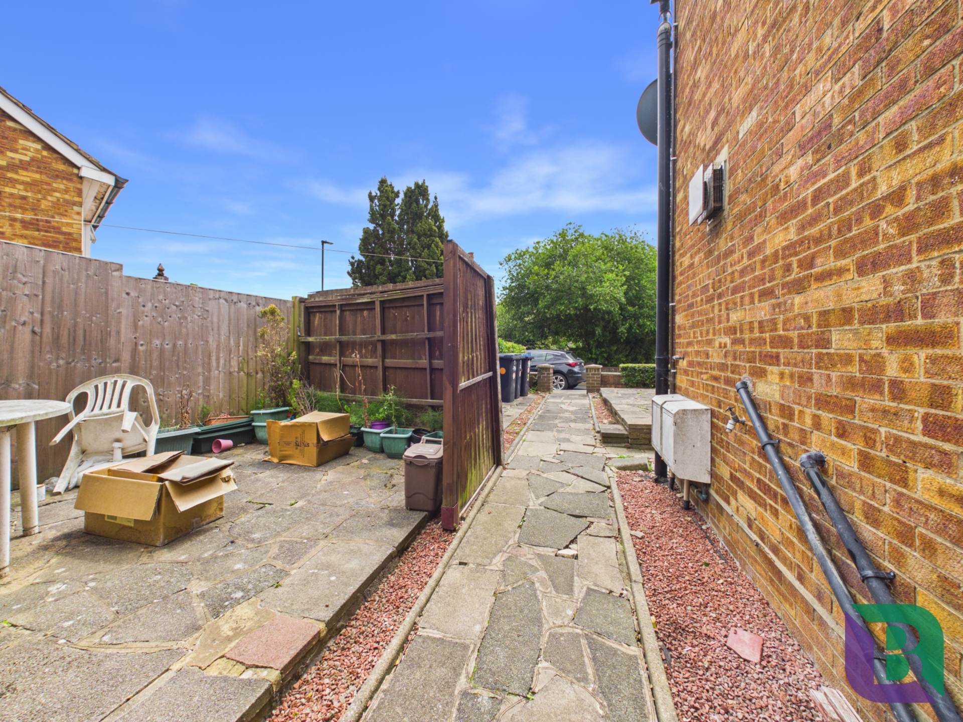Gerrards Close, Oakwood, Image 4