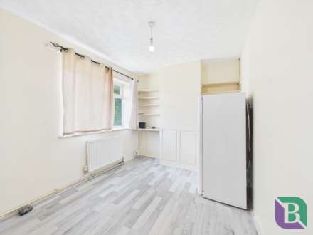 Millard Close, Bedford, Image 4