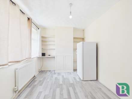 Millard Close, Bedford, Image 5