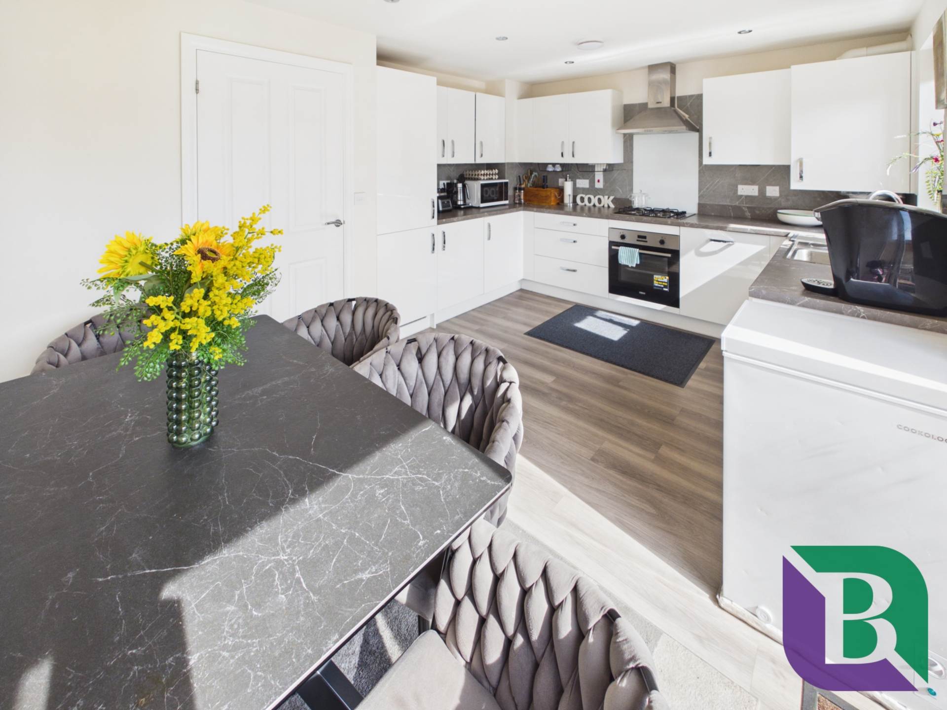 Mercia Road, Great Denham, Image 3