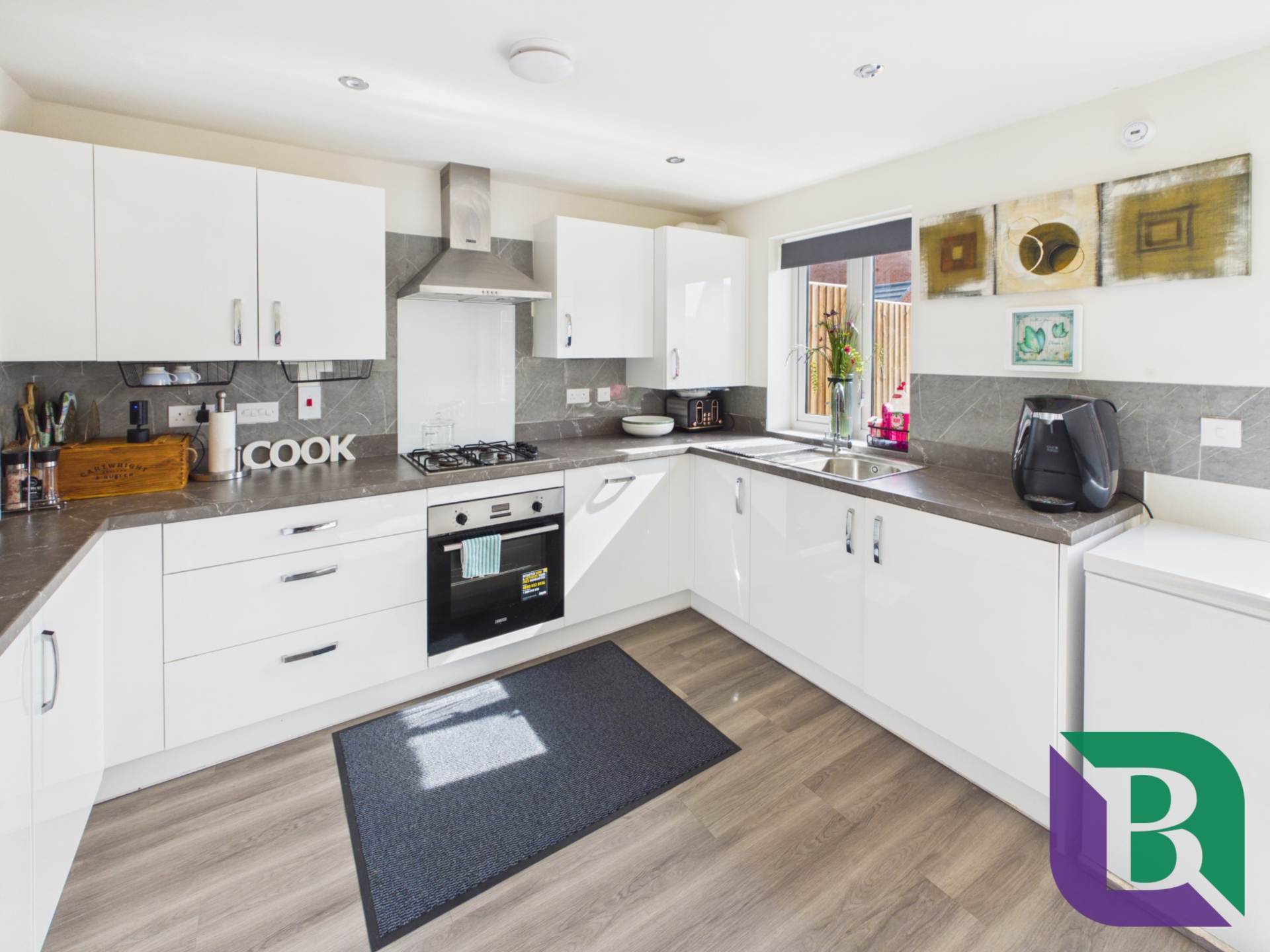 Mercia Road, Great Denham, Image 5