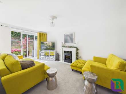 Eleanor Walk, Woburn, Image 5