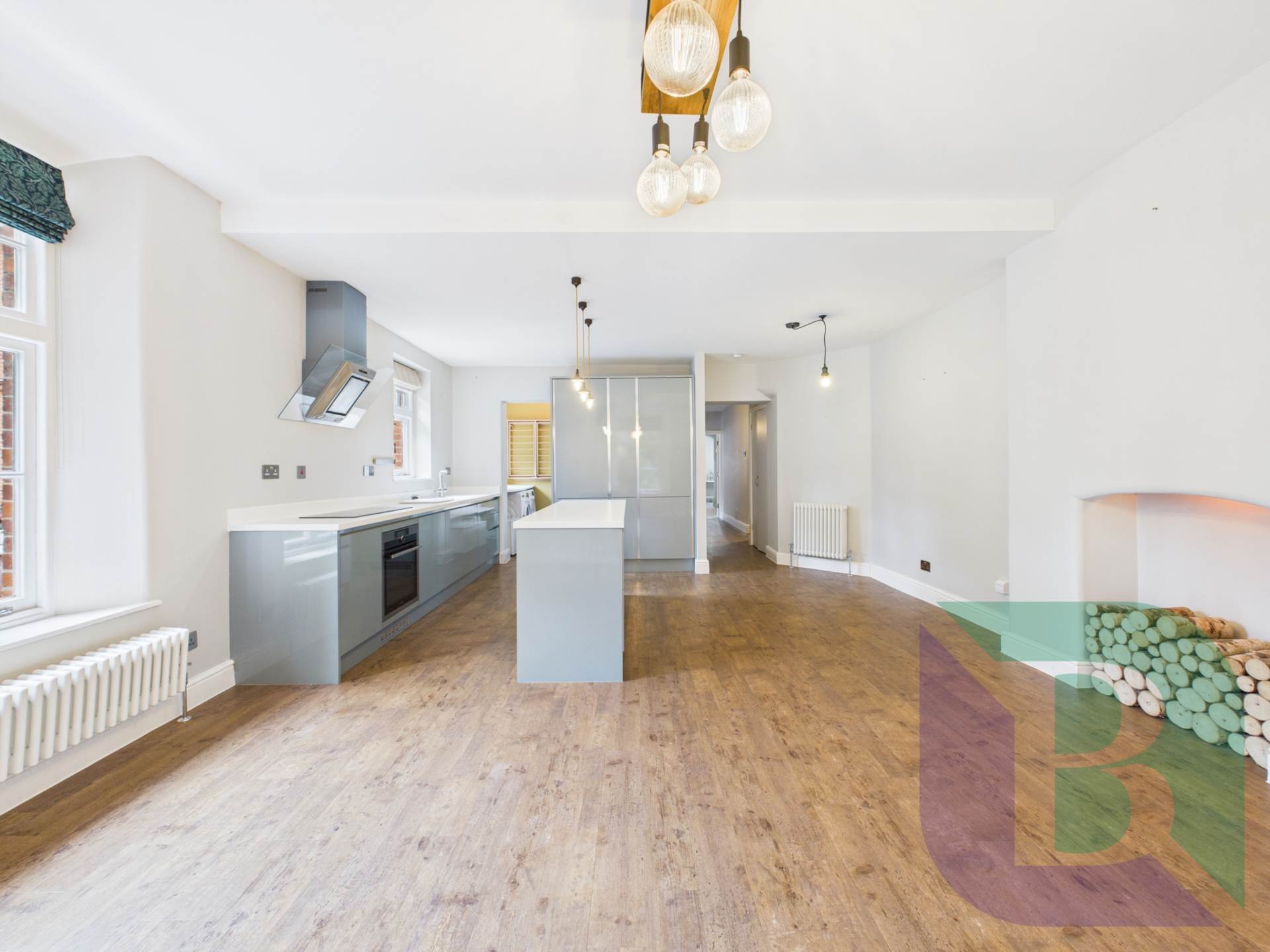 Daneswood, Aspley Heath, Image 4
