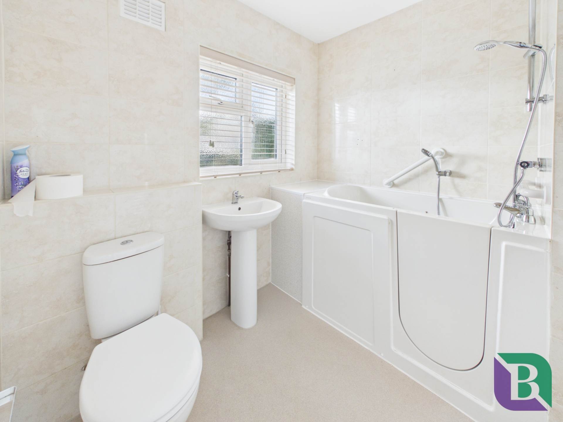Rhondda Close, Milton Keynes, Image 11