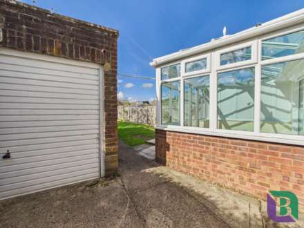 Rhondda Close, Milton Keynes, Image 15