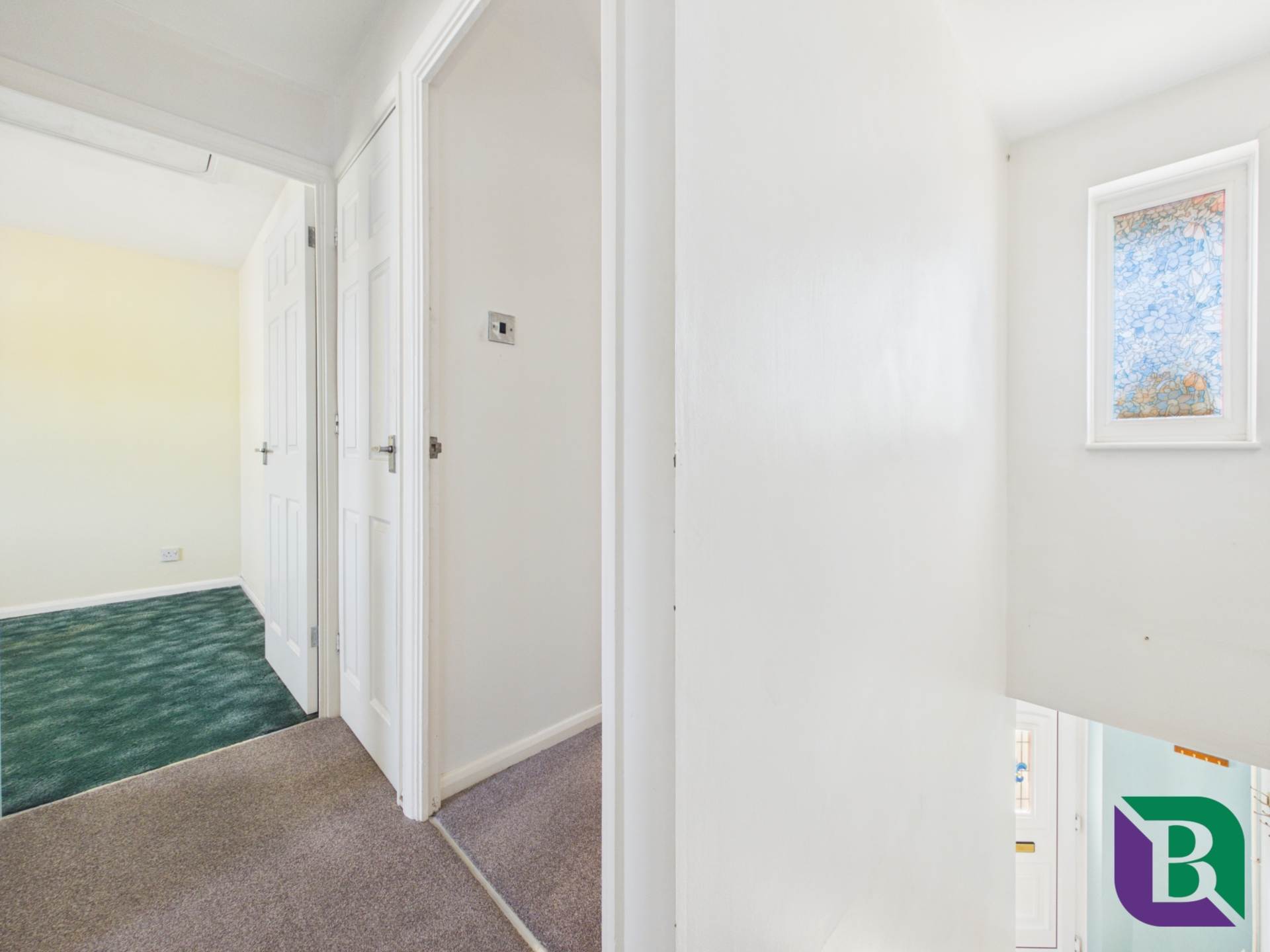 Hucklebury Close, Walnut Tree, Image 10