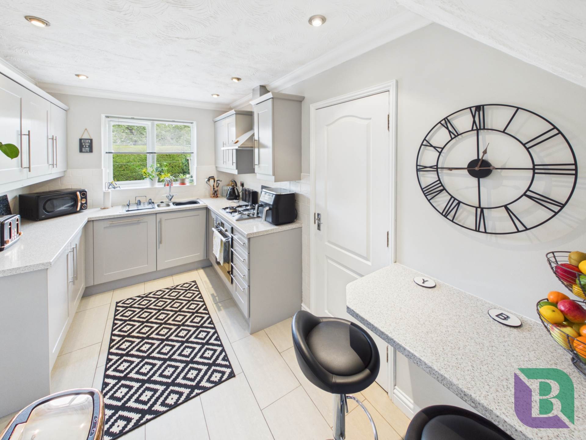 Salford Road, Milton Keynes, Image 2