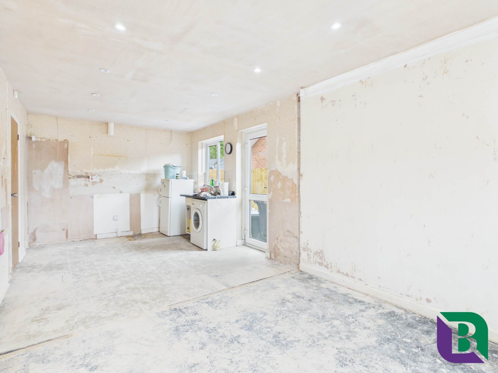 Atherstone Court, Two Mile Ash, Image 2