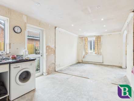Atherstone Court, Two Mile Ash, Image 5